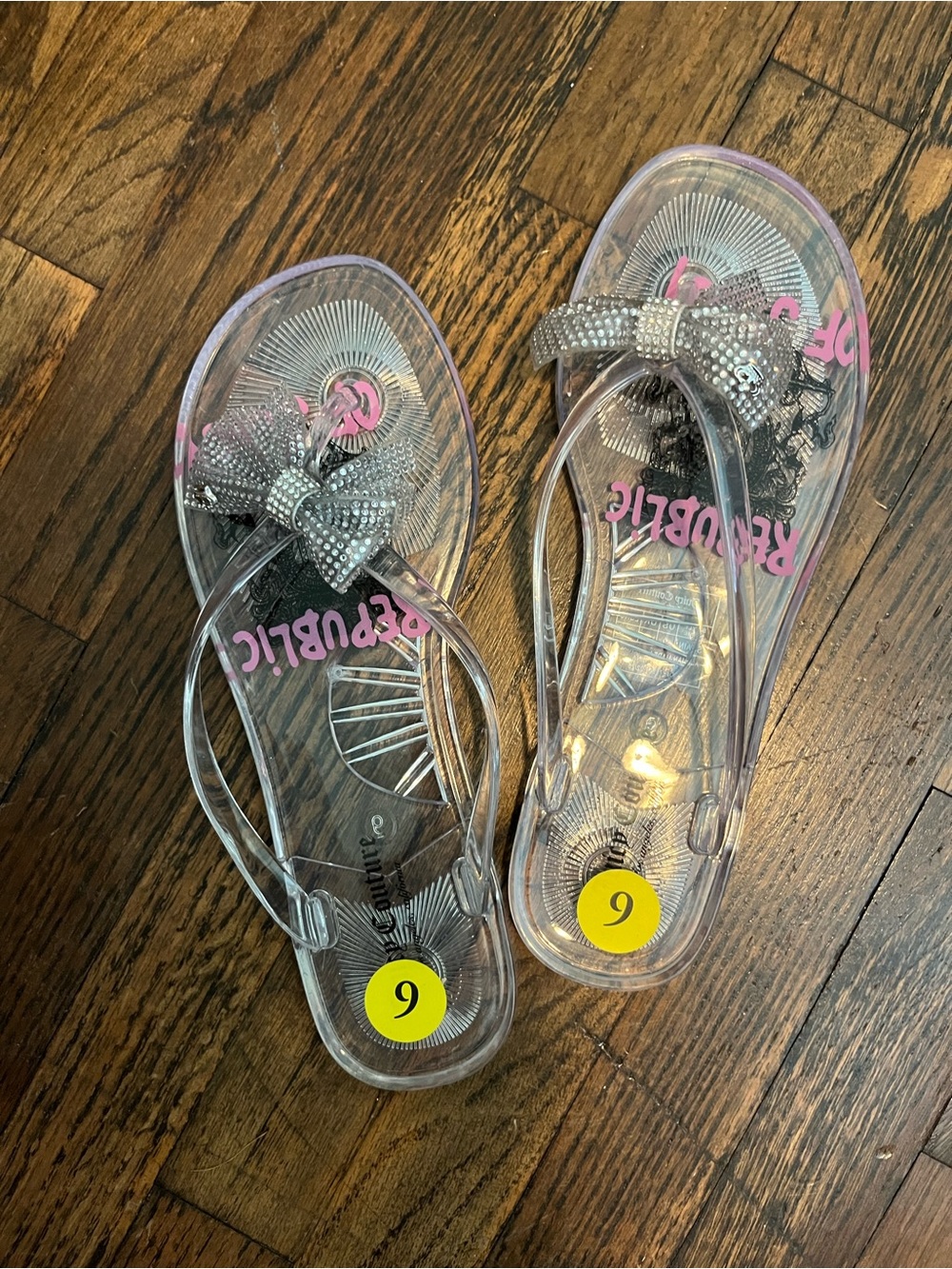 Juicy Couture Jelly Bow Flip Flops with Silver Bow, Size 9